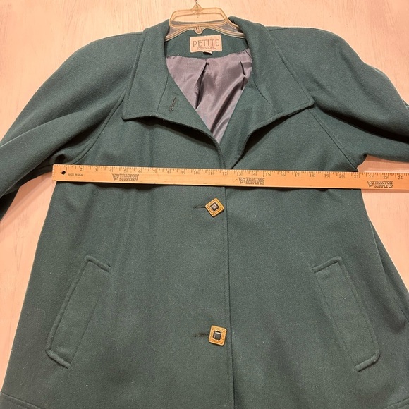 Vintage Petite Sophisticate Green Wool Coat Union Made USA ILGWU 1980s Fits L/XL - Picture 4 of 12
